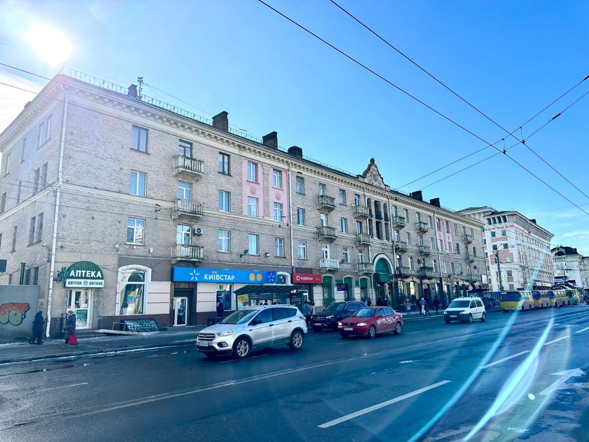 Lux Apartments In The City Center With A Coffee Machine, View Of A Theater, Near Zlata Plaza Ривне Екстериор снимка